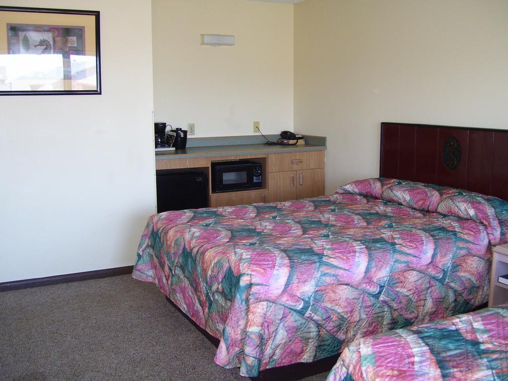 Sea Horse Ocean Front Lodging Lincoln City Room photo