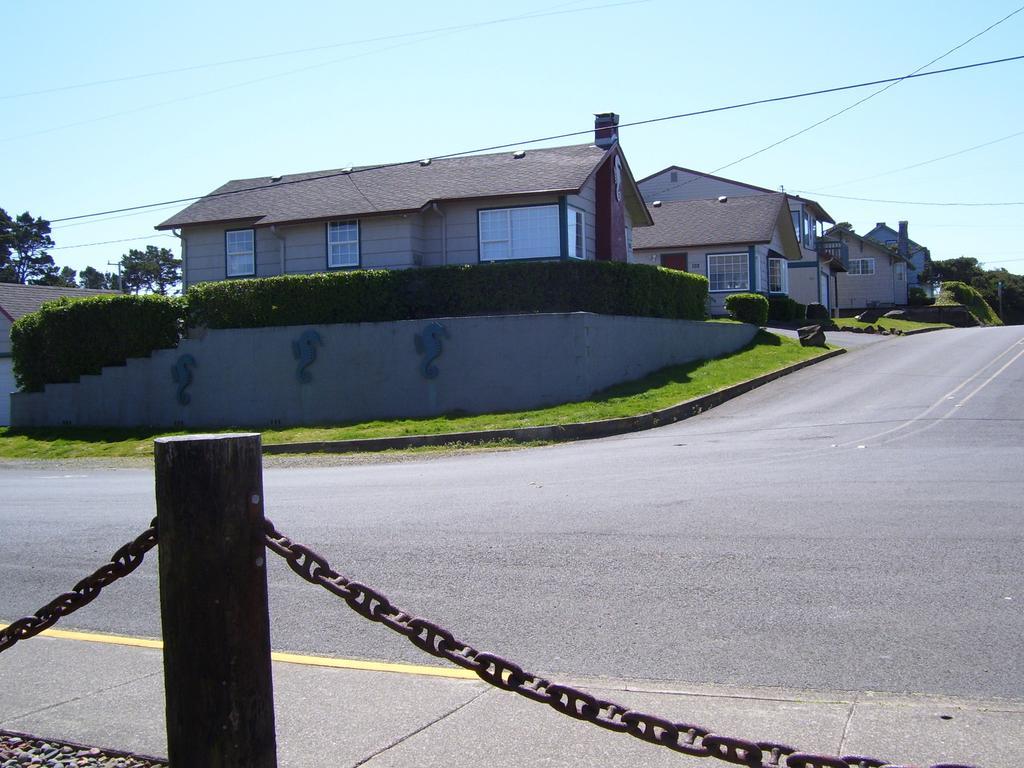 Sea Horse Ocean Front Lodging Villa Lincoln City Exterior photo