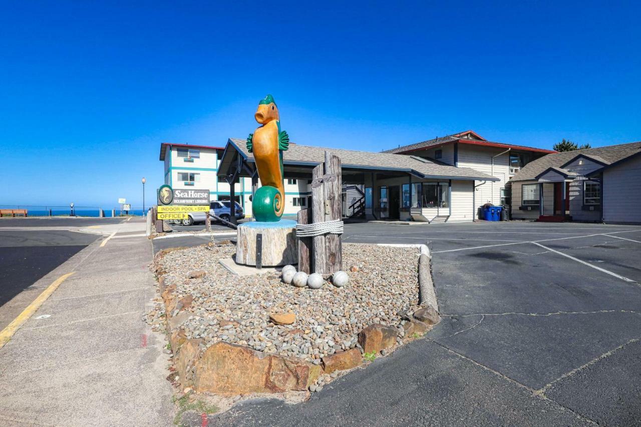 Sea Horse Ocean Front Lodging Lincoln City Exterior photo